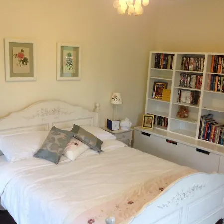 Blue Door 3* Newtown Bellew
